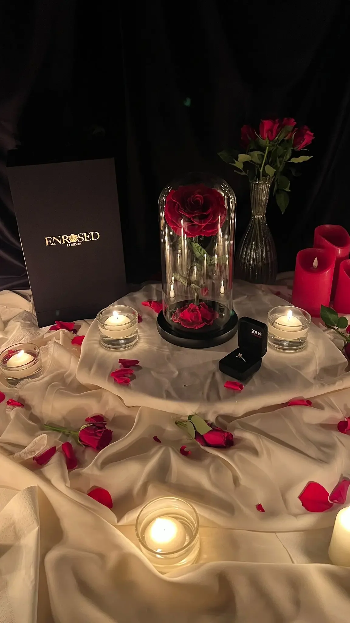 Preserved Rose in 25 cm Glass Dome — Image 10 of 12
