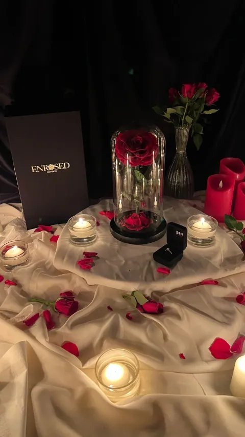 Preserved Rose in 25 cm Glass Dome — Image 10 of 12