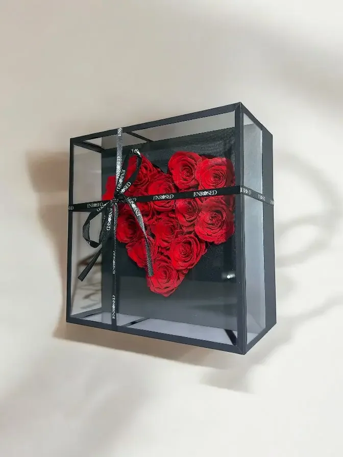 16 Roses in Heart-Shaped Flowerbox — Image 5 of 8