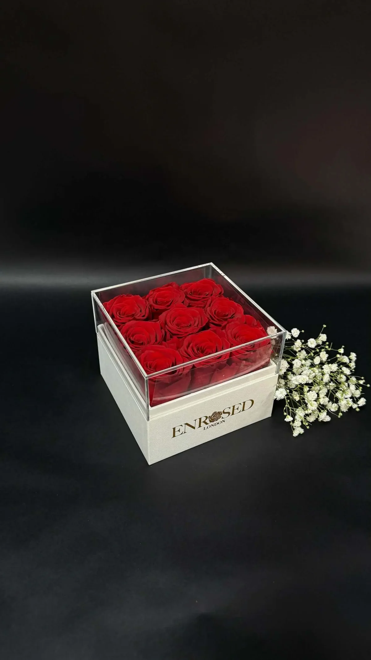 9 Preserved Roses Flowerbox — Image 5 of 10